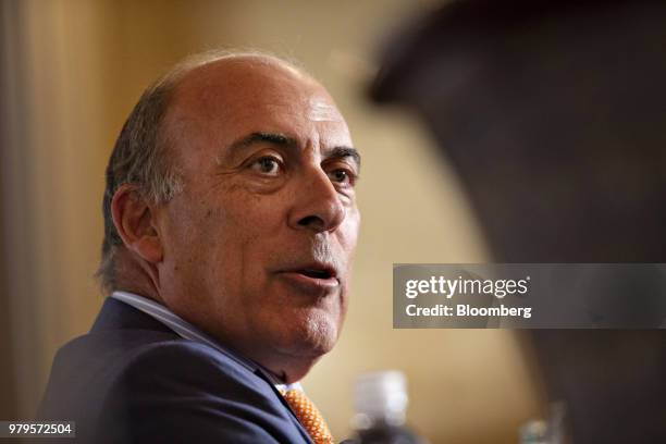 Muhtar Kent, chairman of the Coca-Cola Co., speaks during an Executives Club Of Chicago luncheon in Chicago, Illinois, U.S., on Wednesday, June 20,...