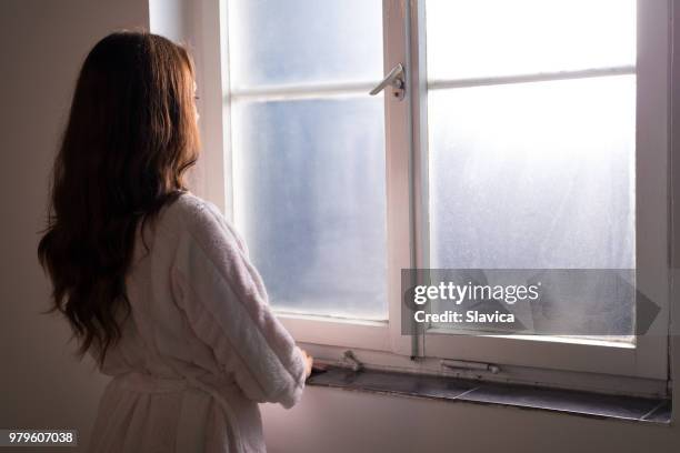 woman cancer patient in the hospital - psychiatric hospital stock pictures, royalty-free photos & images