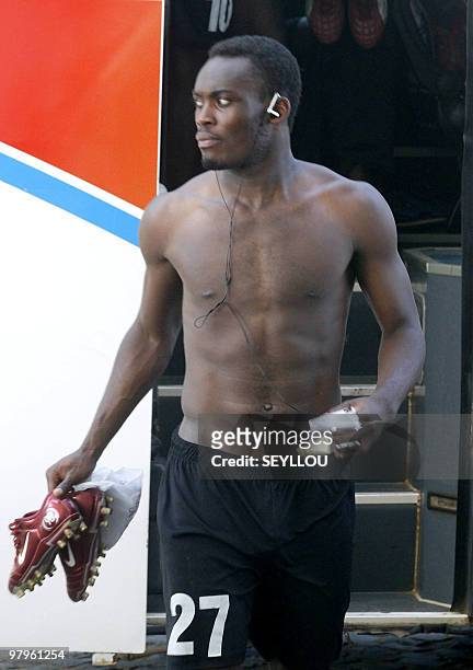 Ghana's Blacks Stars Michael Essien arrives to his hotel after a training session, ahead of his FIFA World Cup Germany 2006 qualifier match with Cape...