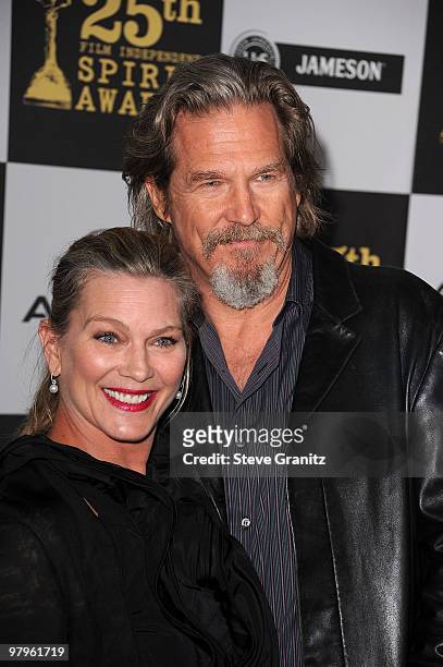 Actor Jeff Bridges and wife Susan Geston arrive at the 25th Film Independent Spirit Awards held at Nokia Theatre L.A. Live on March 5, 2010 in Los...