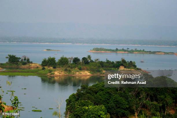 largest lake in bangladesh - dispersal botany stock pictures, royalty-free photos & images