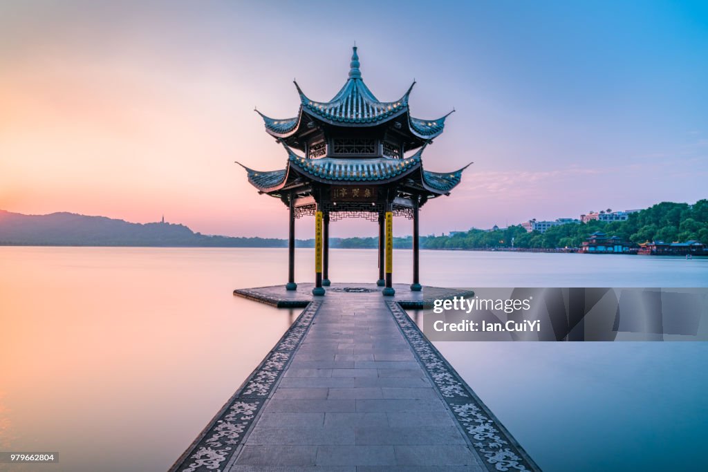 Jixian Pavilion of Hangzhou West Lake, China (Dusk)