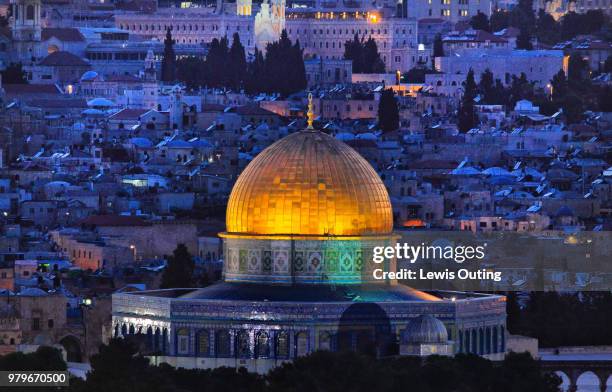Dome Of The Rock Night Photos And Premium High Res Pictures Getty Images dome-of-the-rock-night-photos-and-premium-high-res-pictures-getty-images