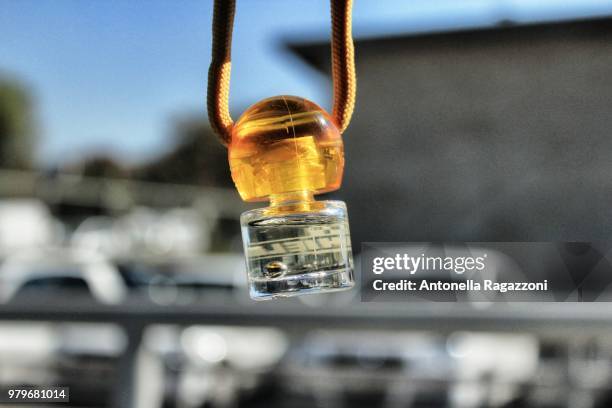 air freshener - air freshener stockfoto's en -beelden