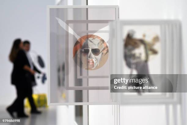 March 2018, Germany, Bonn: The work 'Höch mit Brille, 2012' by Jeronimo Voss seen during a pre-tour of the exhibition 'Deutschleind ist keine Insel'...