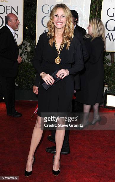 Actress Julia Roberts attends the 67th Annual Golden Globes Awards at The Beverly Hilton Hotel on January 17, 2010 in Beverly Hills, California.