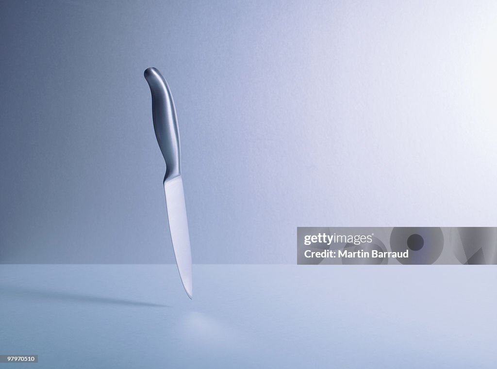 Knife floating