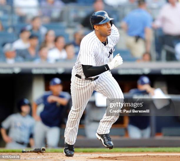 Hitting First Base 4,993 First Base Line Stock Photos, High-Res Pictures, and Images ...