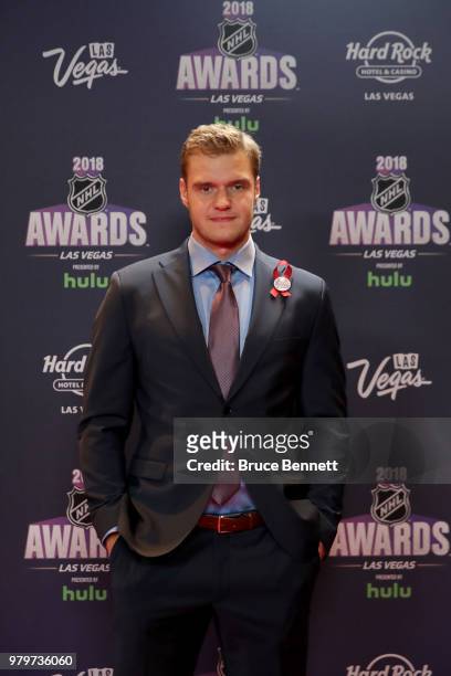 Aleksander Barkov of the Florida Panthers arrives at the 2018 NHL Awards presented by Hulu at the Hard Rock Hotel & Casino on June 20, 2018 in Las...
