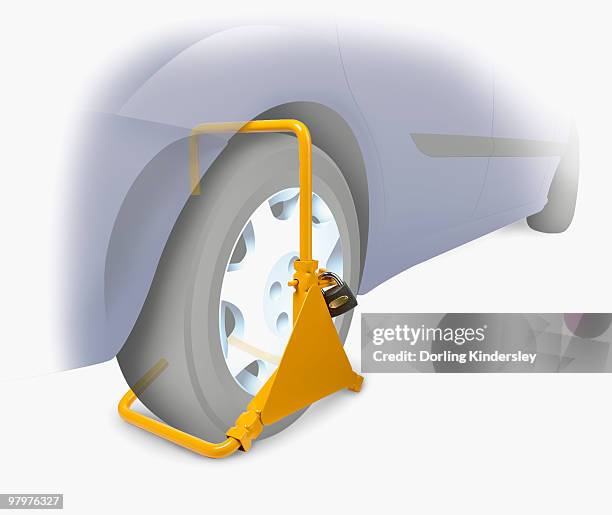 ilustrações, clipart, desenhos animados e ícones de wheel clamp on a car - tranca de roda