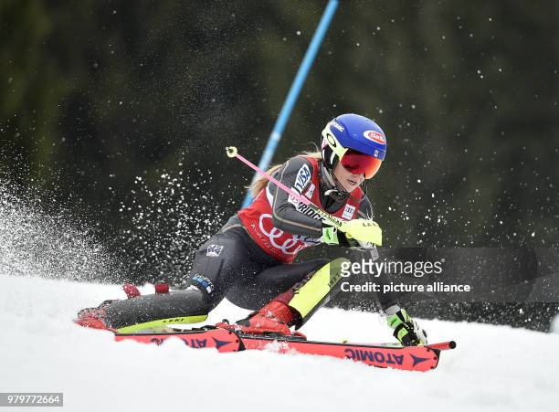 March 2018, Ofterschwang, Germany: Alpine Skiing World Cup, women's slalom. Frida Mikaela Shiffrin in action during the second run. Photo: Angelika...