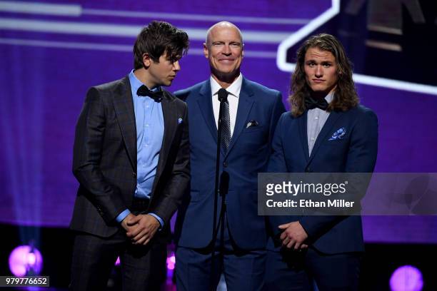 Actor Andrew Herr, Hockey Hall of Fame member Mark Messier and actor Dylan Playfair present the Mark Messier NHL Leadership Award onstage at the 2018...