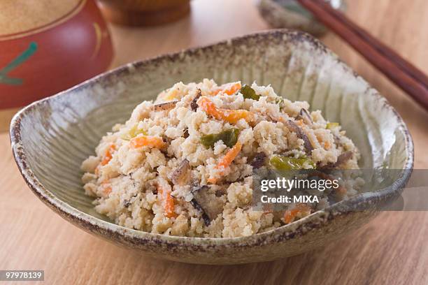 stir fried bean curd refuse - konjak stockfoto's en -beelden