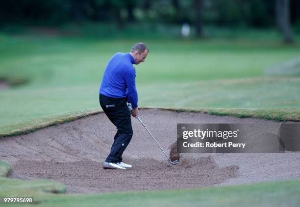 Stephen Rennell Stephen Rennie Photos and Premium High Res Pictures - Getty Images
