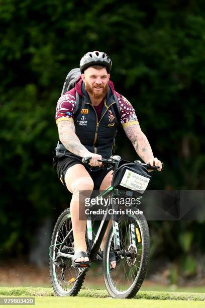 Josh McGuire arrives for a Queensland Maroons State of Origin training session at Sanctuary Cove on June 21, 2018 in Brisbane, Australia.