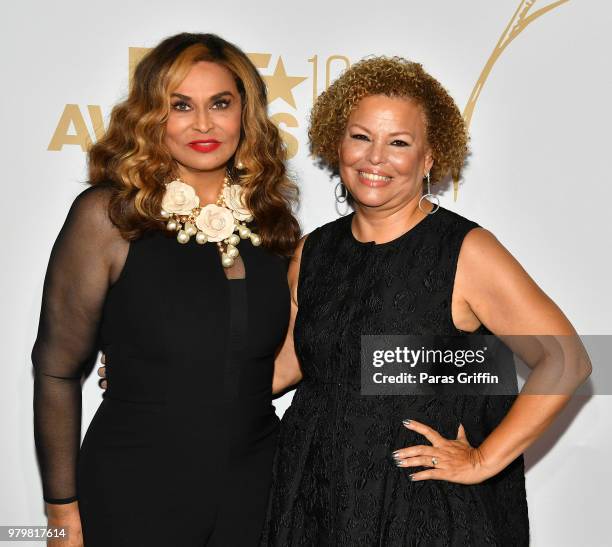 Tina Knowles Lawson and Debra Lee attend the Debra Lee Pre-BET Awards Dinner at Vibiana on June 20, 2018 in Los Angeles, California.