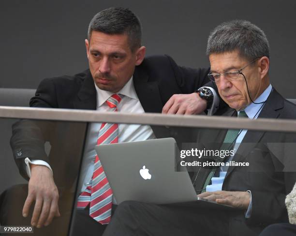 March 2018, Germany, Berlin: Chancellor Merkel's husband Joachim Sauer and his son Daniel in the gallery at the election of the German Chancellor in...