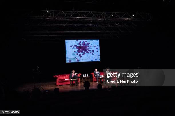 The Deputy Mayor in charge of Cultural Growth, Luca Bergamo and the President of the Cultural Commission Eleonora Guadagno with the singer, author...