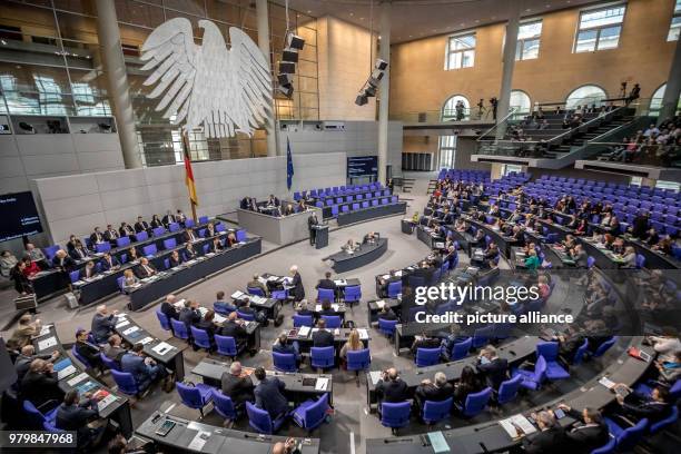 Dpatop - A general view of the German parliament at the Bundestag in Berlin, Germany, 15 March 2018. Photo: Michael Kappeler/dpa
