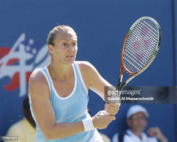 Mary Pierce 2004 Photos and Premium High Res Pictures - Getty Images