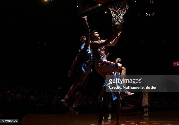 Danilo Gallinari of the New York Knicks shoots against the Denver Nuggets on March 23, 2010 at Madison Square Garden in New York City. NOTE TO USER:...