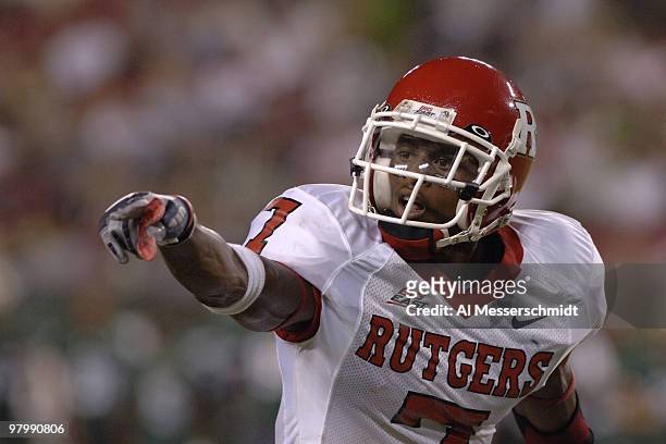 Rutgers wide receiver Tiquan Underwood sets for a pass against South Florida September 29, 2006 in Tampa. Rutgers won 22 - 20 to remain undefeated.