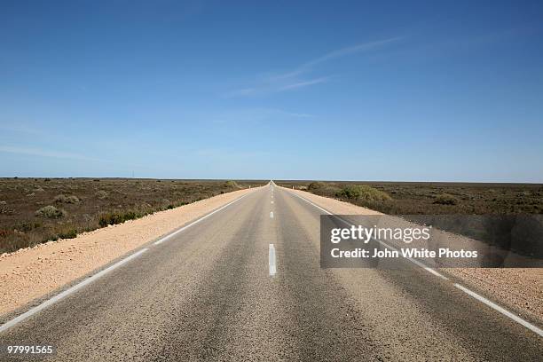 nullarbor plain - nullarbor plain stock pictures, royalty-free photos & images