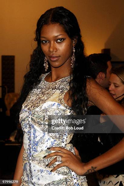 Jessica White attends DOWNWITHFASHION at Kings Road Home on March 23, 2010 in New York City.