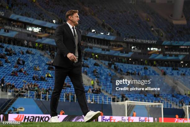 Dpatop - Leipzig coach Ralph Hasenhuettl walks on the touchline during the UEFA Europa League round of 16 second leg soccer match between Zenit Saint...