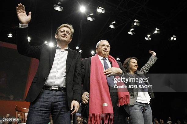 La secrétaire nationale des Verts Cécile Duflot , le président socialiste de la région Ile-de-France, candidat à sa propre succession Jean-Paul...