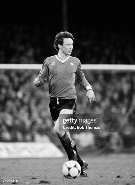 Mike Duxbury of Manchester United in action against Ipswich Town during the Division One League match held at Portman Road, Ipswich on 5th February...