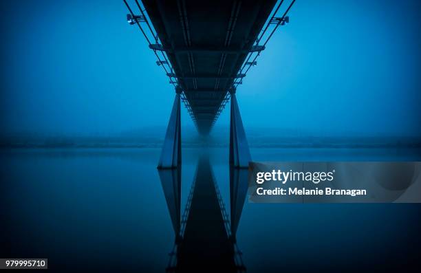 bridge in fog, stockton-on-tees, durham, england, uk - stockton on tees stock-fotos und bilder