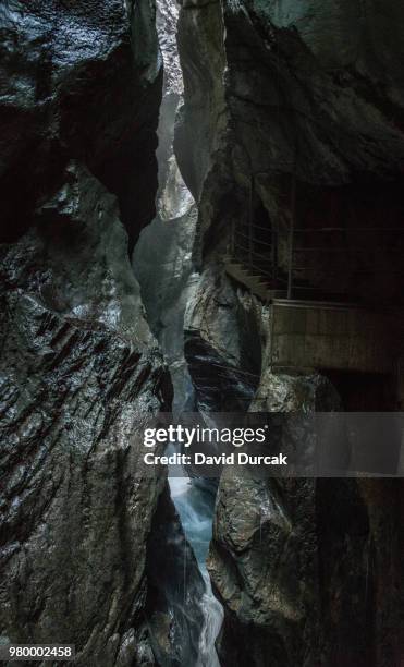 slot canyon of gletscherschlucht rosenlaui, meiringen, canton of bern, switzerland - abyss stock-fotos und bilder
