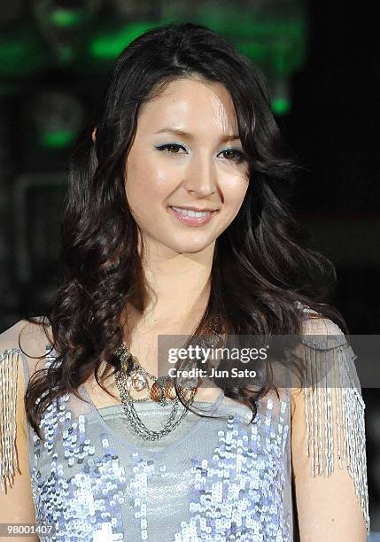 Singer Leah Dizon attends the Japan premiere of "District 9" at Cinema Mediage on March 24, 2010 in Tokyo, Japan. The film will open on April 10 in...