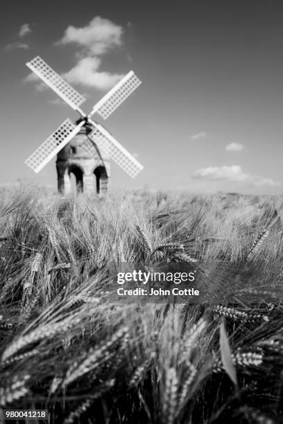 chesterton windmill in black and white #1 - chesterton stock-fotos und bilder