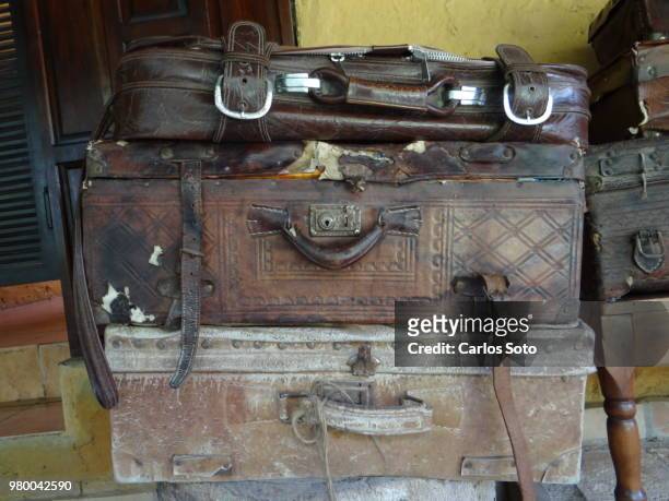finca del capitan - luggage - finca stock pictures, royalty-free photos & images
