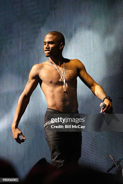 Trey Songz performs live at the Borgata Hotel Casino & Spa March 13, 2010 in Atlantic City, New Jersey.