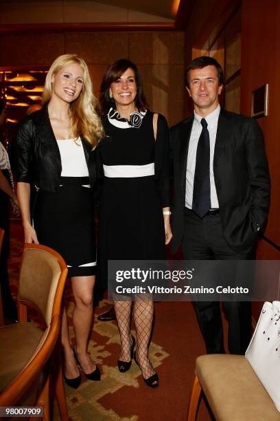 Michelle Hunziker, Cristina Parodi, Giogio Gori attend "E' Giornalismo" 2009 Awards held at Four Seasons Hotel on March 24, 2010 in Milan, Italy.