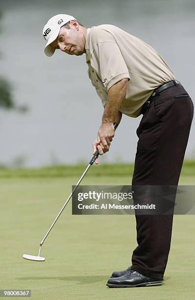 Kevin Sutherland putts during third round play July 10, 2004 at the PGA Tour John Deere Classic.