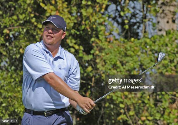Carl Pettersson tees off on the fourth hole in the 2004 Chrysler Championship final round October 31, 2004 in Palm Harbor, Florida.