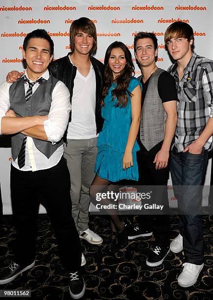 Carlos Pena, James Maslow, Logan Henderson and Kendall Schmidt of Big Time Rush with actress Victoria Justice attend Nickelodeon LA Upfronts held at...