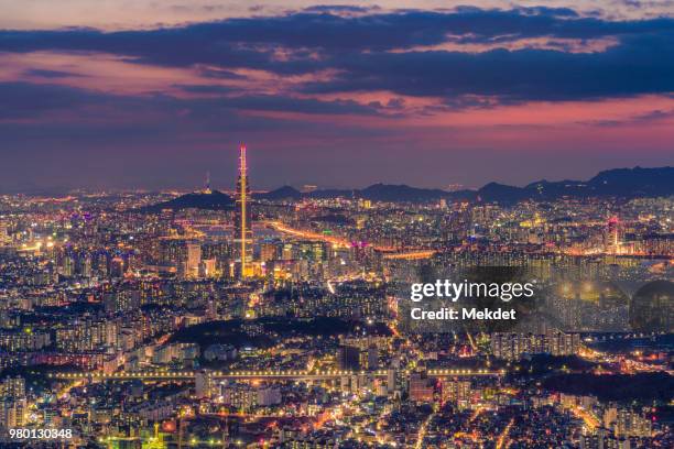 seoul cityscape - ロッテワールド ストックフォトと画像