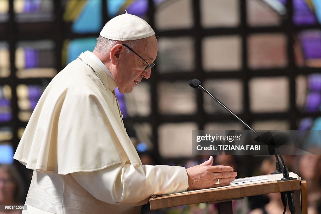 SWITZERLAND-VATICAN-POPE-TRIP