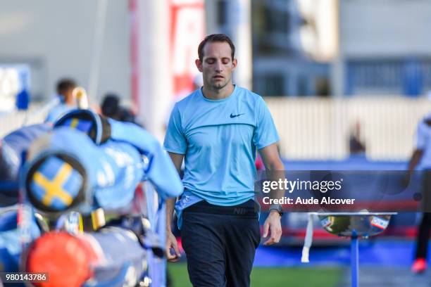 Renaud Lavillenie competes in pole vault during the meeting of Montreuil on June 19, 2018 in Montreuil, France.