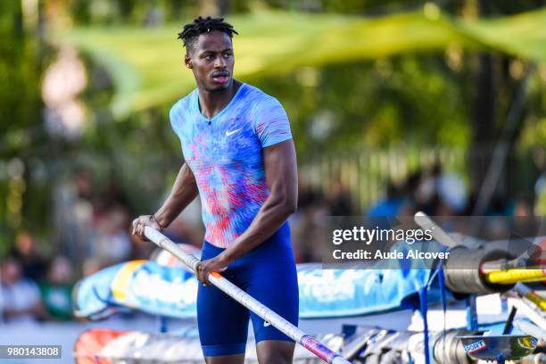 Alioune Sene competes in pole vault during the meeting of Montreuil on June 19, 2018 in Montreuil, France.