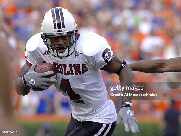 South Carolina wide receiver Sidney Rice rushes upfield during a game between Florida and South Carolina at Ben Hill Griffith Stadium in Gainsville,...