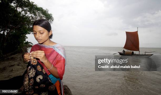girl knitting - hilsa fish stock pictures, royalty-free photos & images