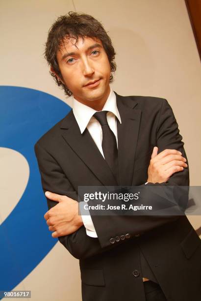 Portrait of Toni Garrido, TV host