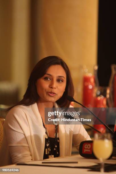 Asia Rani 5,977 Asia Rani Stock Photos, High-Res Pictures, and Images - Getty Images
