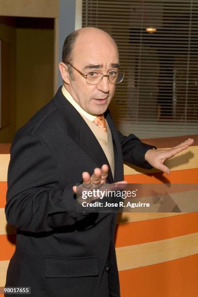 Alex Angulo Alex Angulo Photos and Premium High Res Pictures - Getty Images